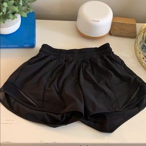 Lululemon gotta hot shorts